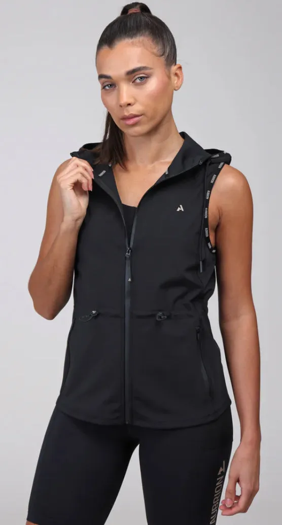 Aubrion React Gilet in black.
