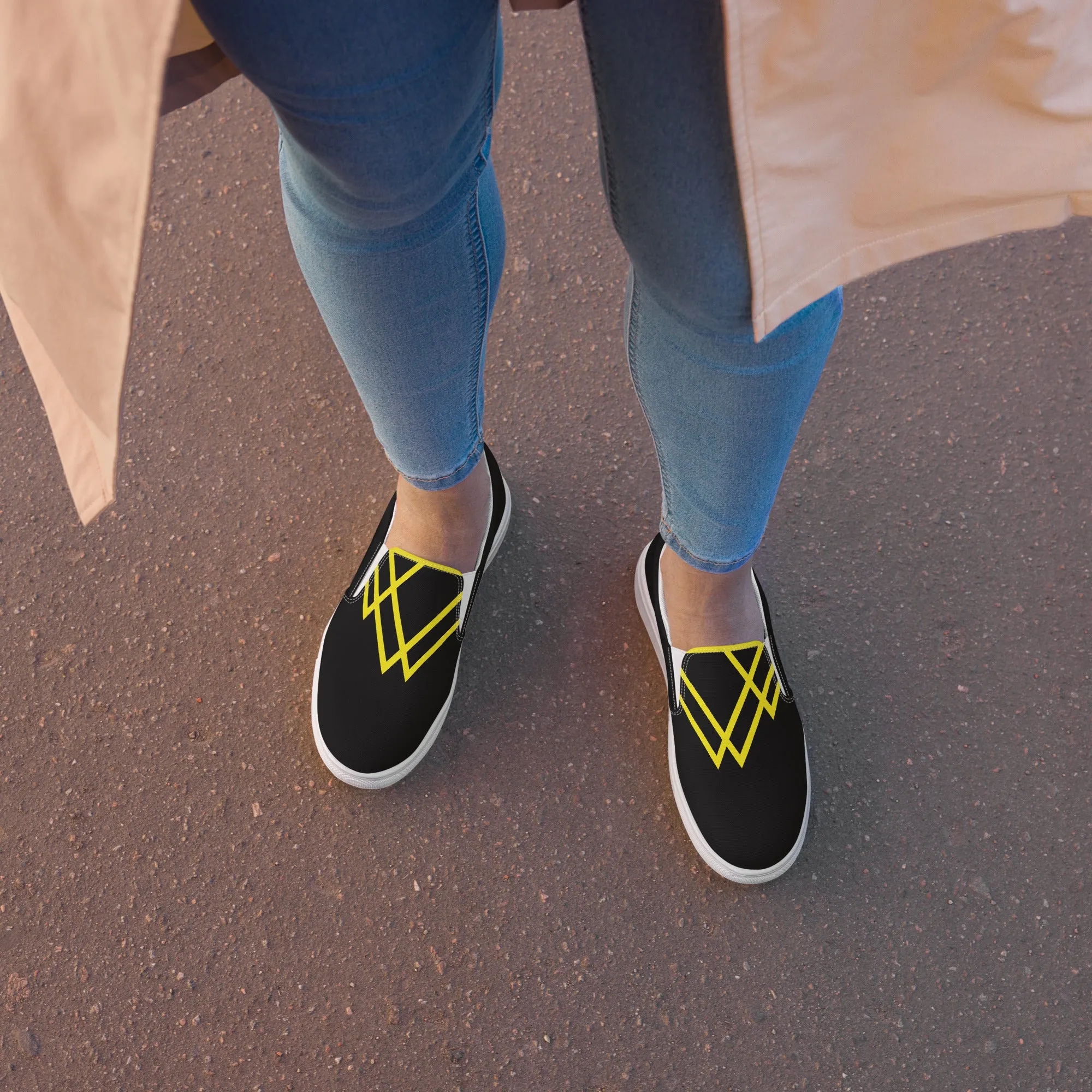 EGYPT Women’s Slip-On Canvas Shoes
