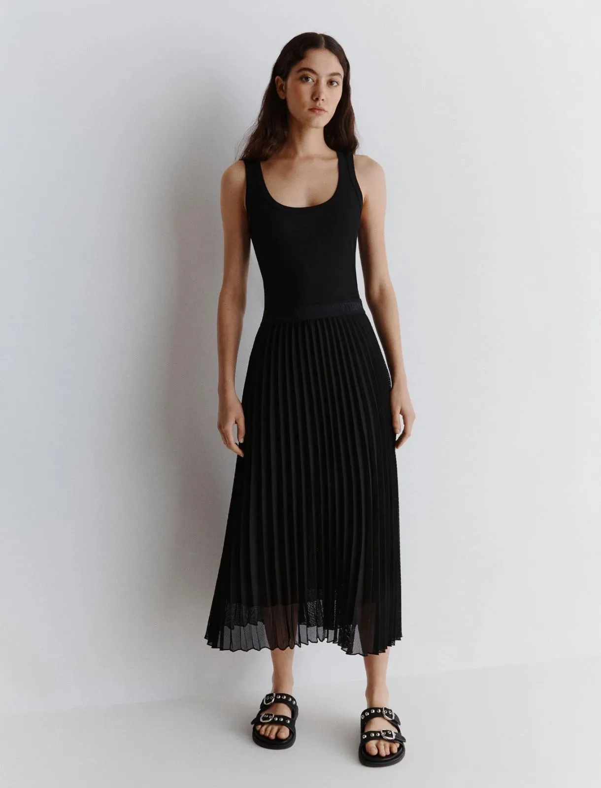MRL-251310105 ACERBO BLACK PLEATED SKIRT