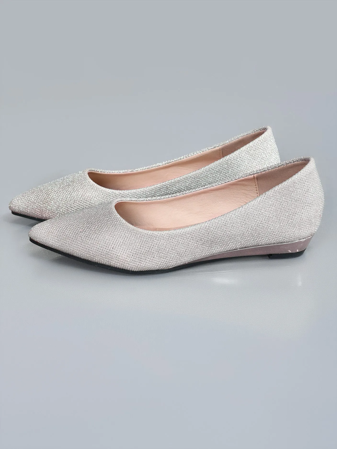 Shimmery Pointed Pumps - Beige