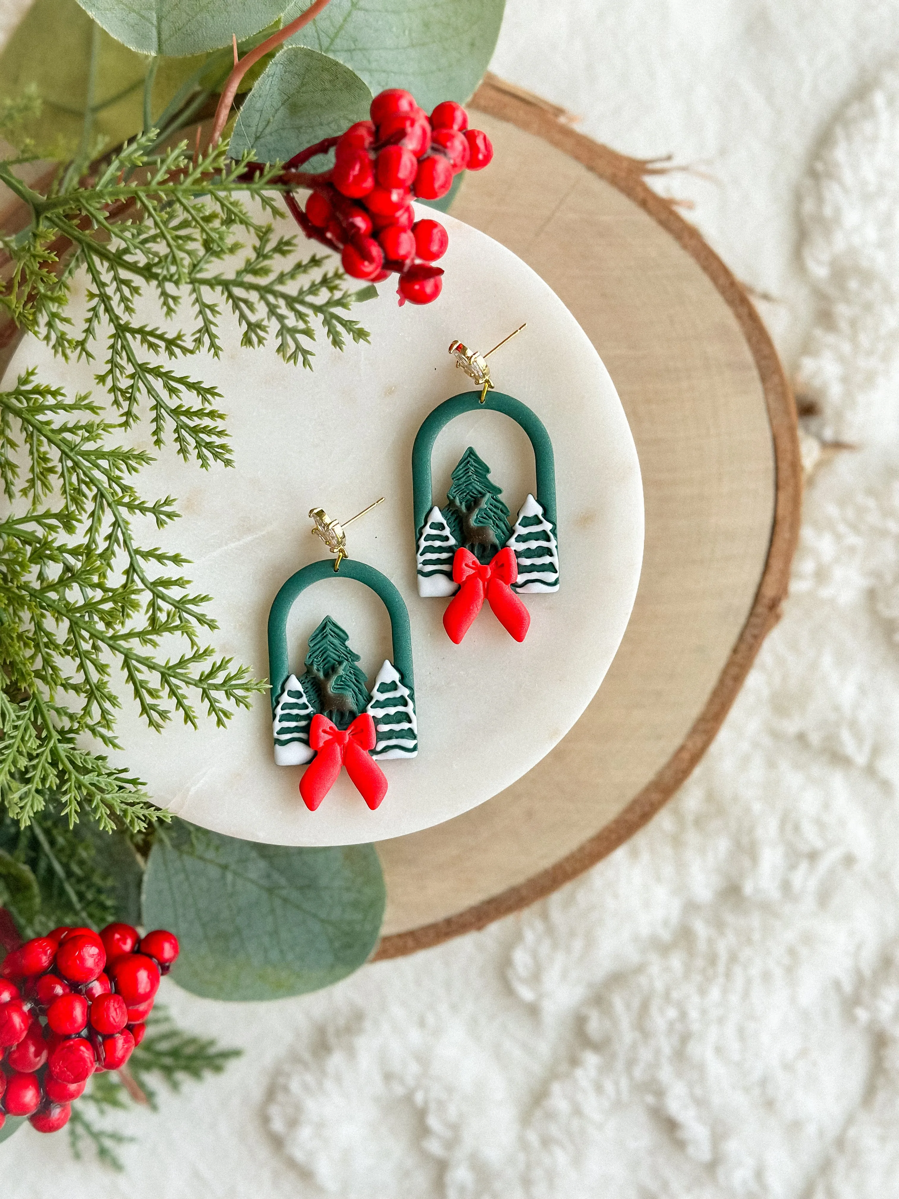 Shimmery Winter Scene on Crystal Leaves