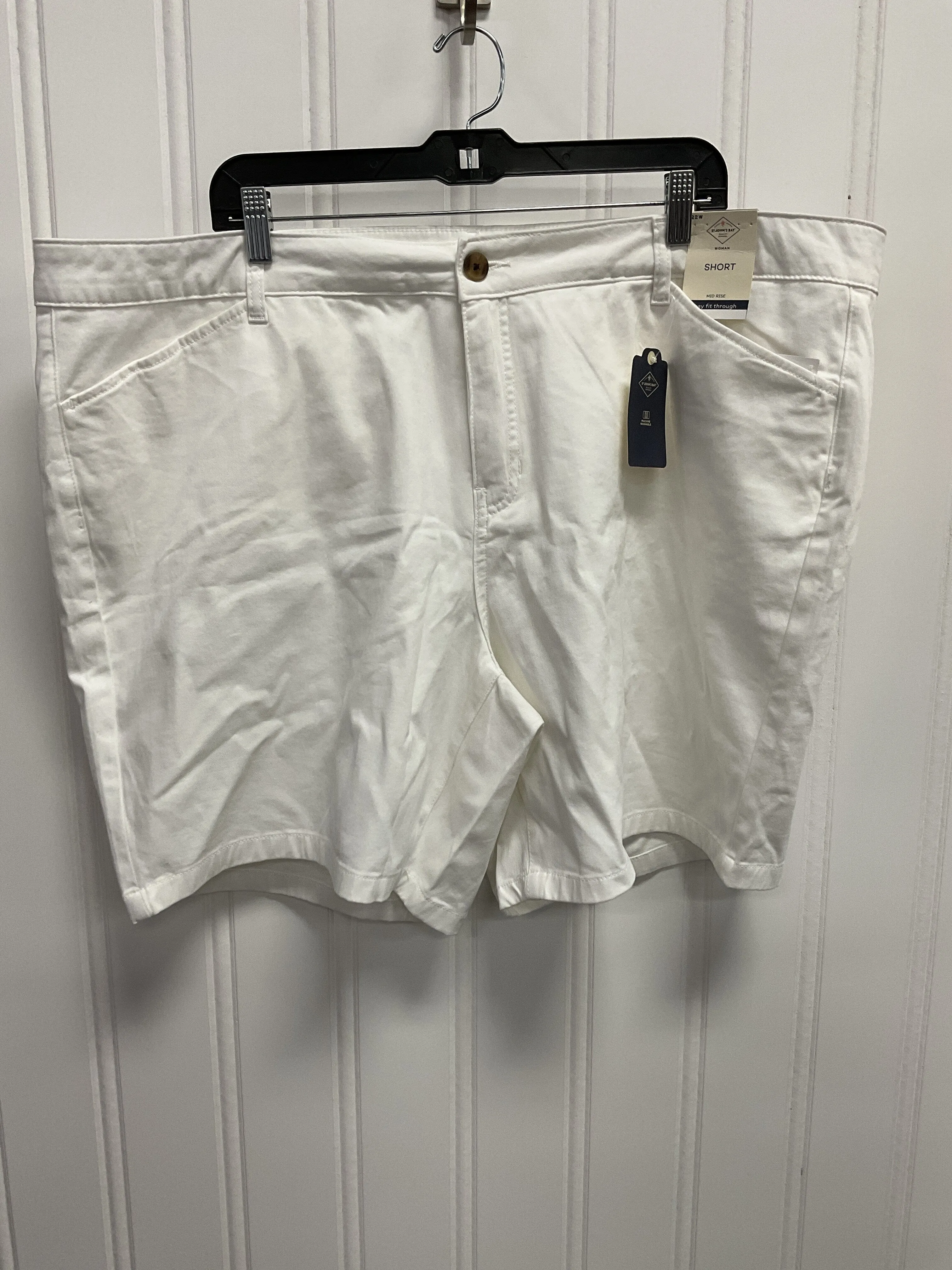Shorts By St Johns Bay  Size: 22