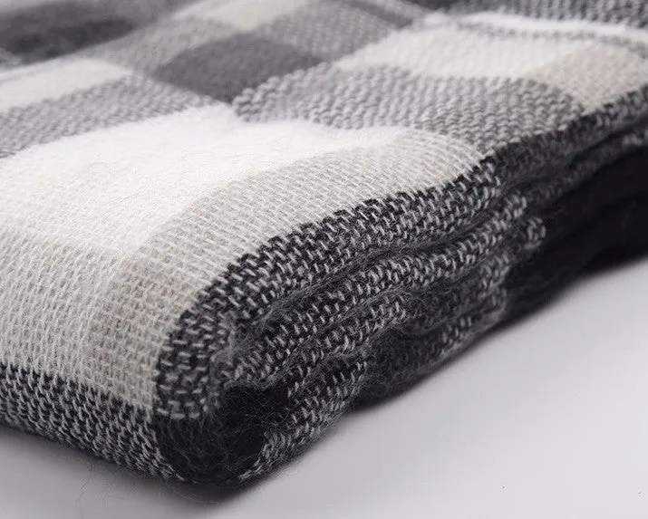 Women's Fashion Black And White Plaid Cashmere Blanket Winter Scarf